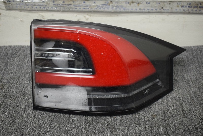 2016-2019 TESLA MODEL X LIGHT RIGHT SIDE FACTORY OEM