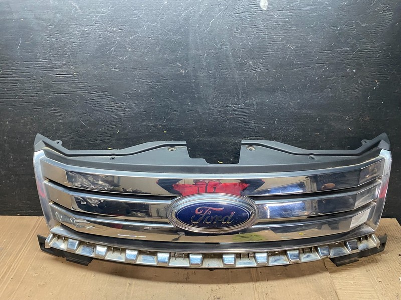 2007 2008 2009 2010 Ford Edge Front Upper Chrome Grill Grille Oem w2430 DG