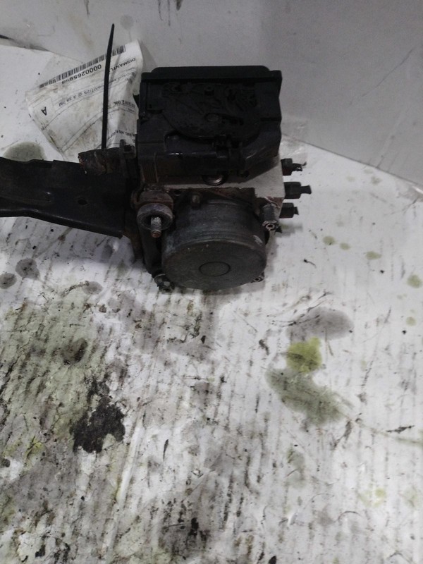 2008 Suzuki SX4 ABS Hydraulic Assembly OEM 5611080J92 Blue 101K Miles