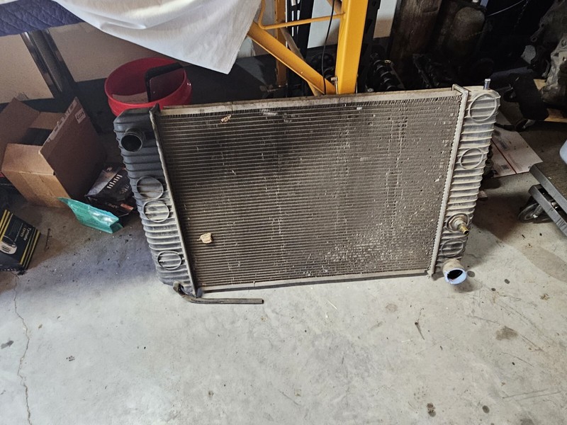 1998 Chevy Chevrolet GMC C6500 Radiator
