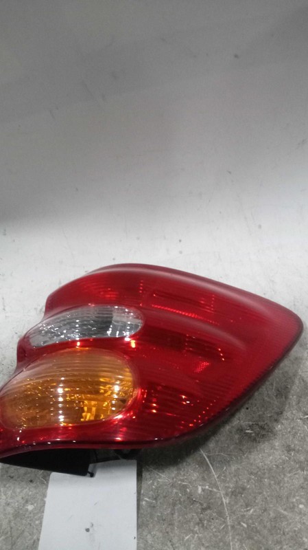 2001-2004 Toyota Sequoia Right Tail Light Assembly Green OEM 216759 Used