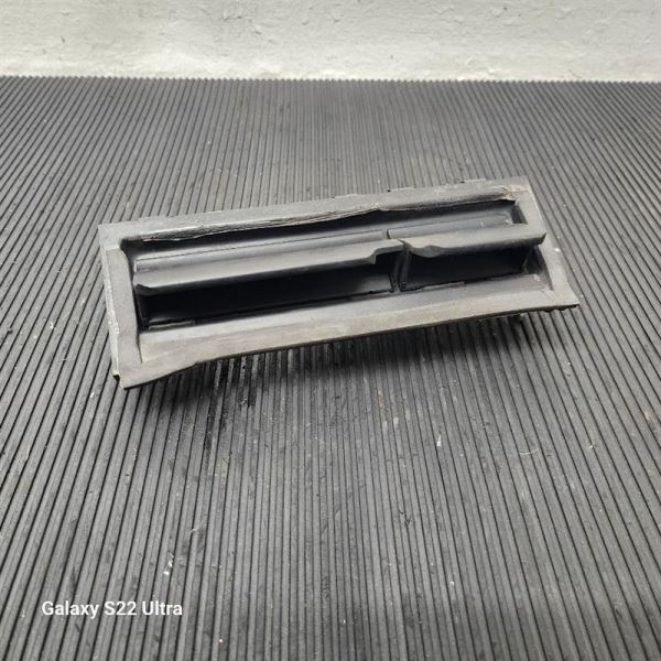 01-07 Ford Escape Rear Trunk Liftgate Handle OEM 7L8Z-7843400-AA