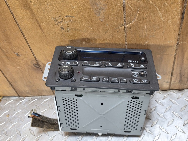 (2003) CHEVROLET SILVERADO 1500 AM FM CD RADIO RECEIVER HEAD UNIT OEM (15198700)