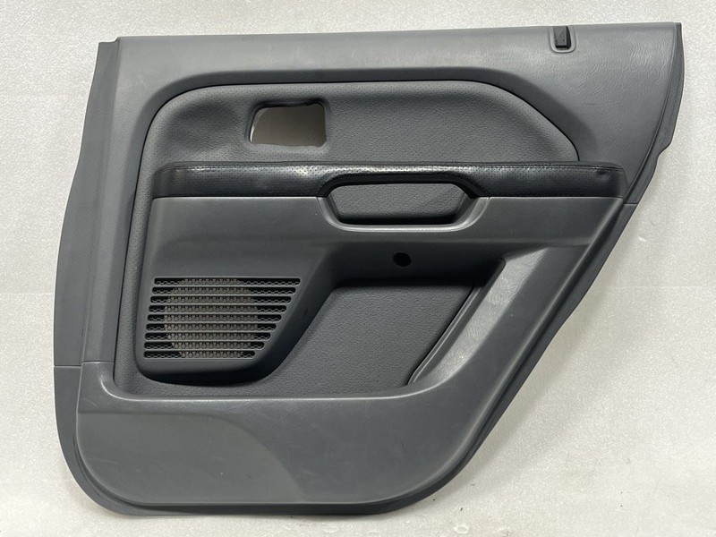 2003 2004 2005 2006 2007 2008 HONDA PILOT RIGHT REAR DOOR TRIM PANEL GRAY