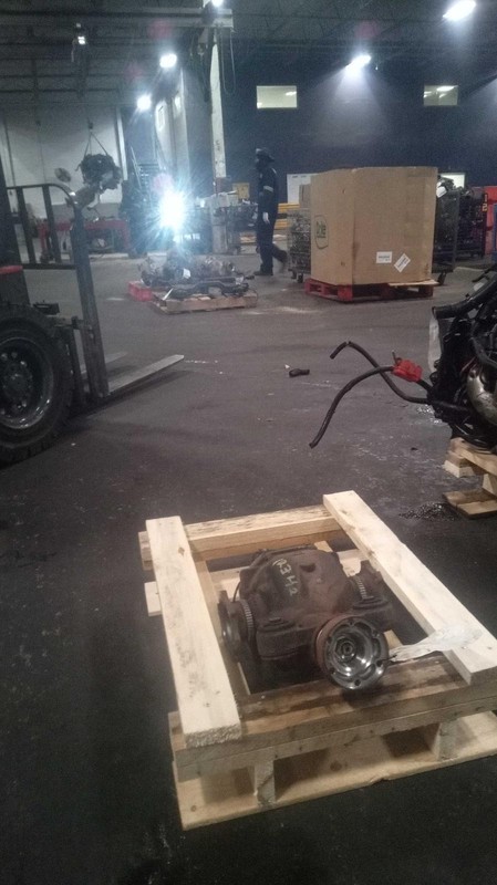 2017 INFINITI QX50 Differential Carrier Assembly 3.7L 4WD OEM Black 117K Miles