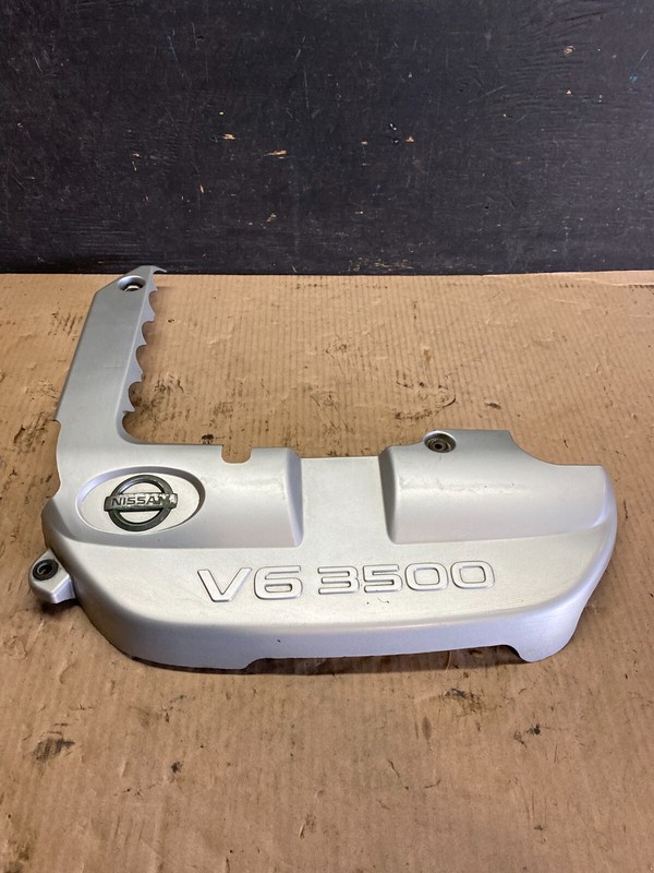 2001 to 2004 Nissan Pathfinder Engine Cover Ornament L9356 DG