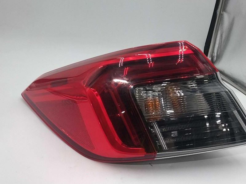 2022 Honda Civic Left Tail Light Assembly Grey 720306 37K Miles Used
