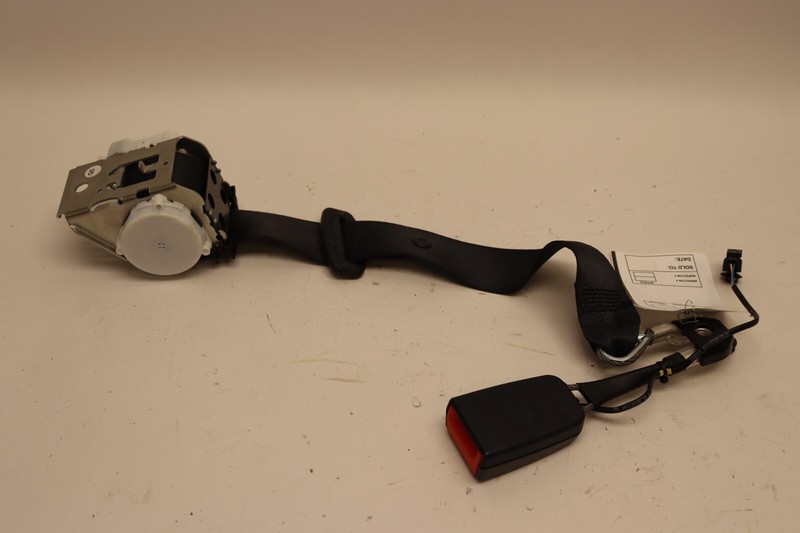 2014-2017 MERCEDES S-CLASS S550 W222 SEDAN REAR CENTER MIDDLE SEAT BELT OEM