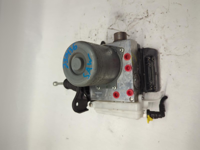 2020 CADILLAC XT4 Anti-Lock Brake ABS pump module OEM 38k miles 20 21 22