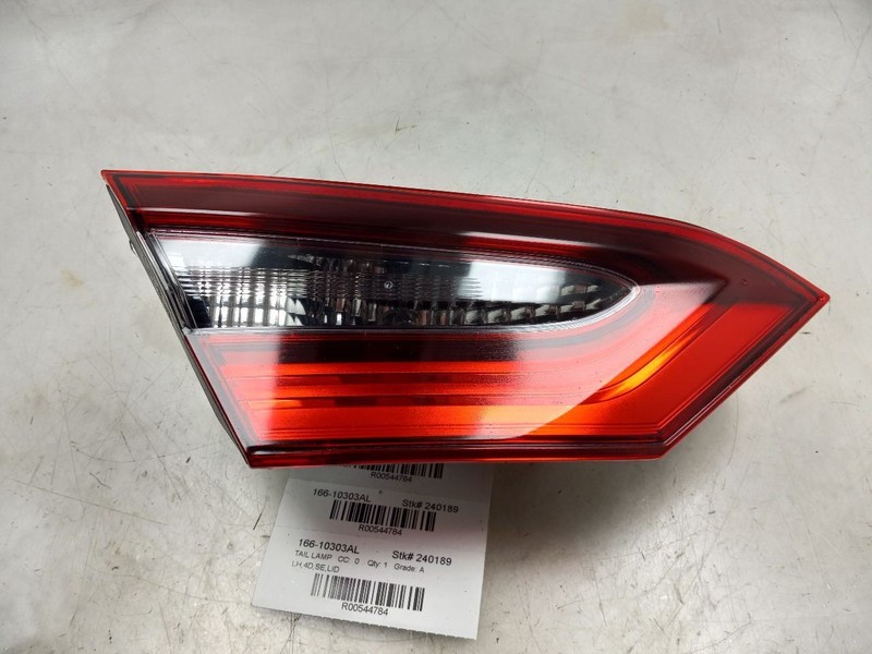 18 19 20 21 22 23 TOYOTA CAMRY SE DRIVER LEFT TAIL LIGHT