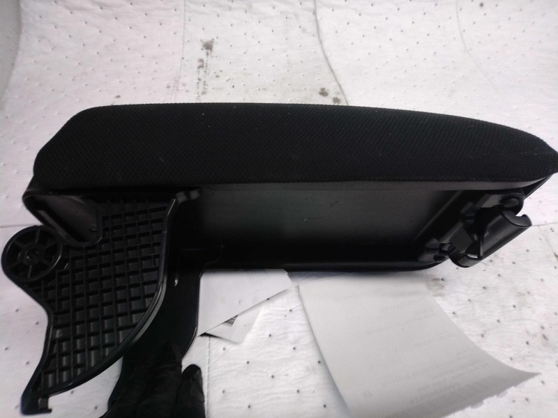 2014 Honda Civic Center Console LID Black OEM Used 131K Miles NJ25-23266-586899