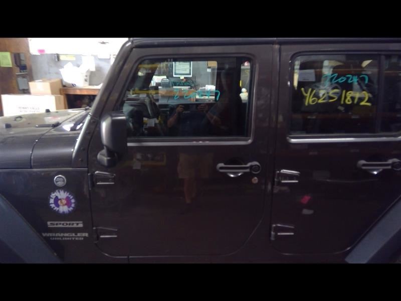 Driver Front Door VIN W 6th Digit Jk Body Full Door Fits 11-18 WRANGLER 905138