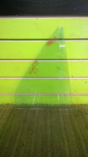 92 TOYOTA COROLLA DX SDN PASSENGER RIGHT REAR VENT GLASS OEM 1320-11