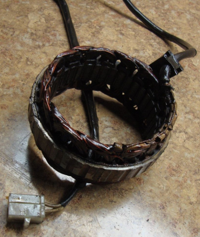 1983 Yamaha XS400 XS 400 Maxim Engine Stator Coil Magneto Alternator L3