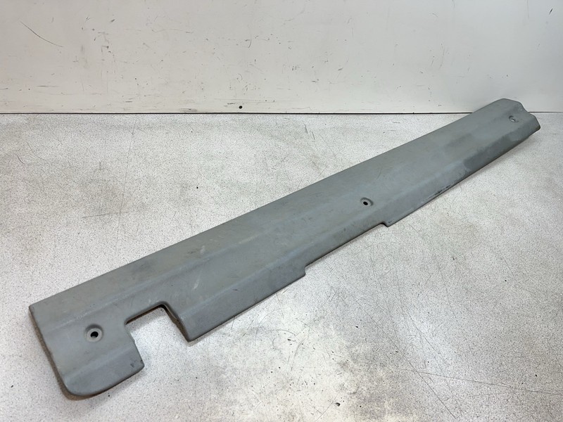02-06 Dodge Mercedes Sprinter Rear Interior Right Corner Panel Cover A9016926102