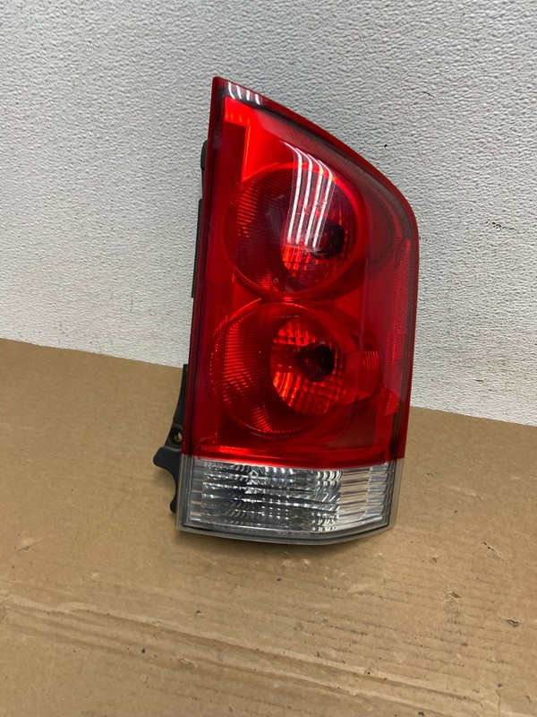 2005 to 2015 Nissan Armada Right Passenger RH Side Tail Light Oem AD3845 LK