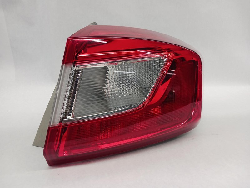 2016 CHEVROLET CRUZE Right passenger Taillight quarter mount OEM 16