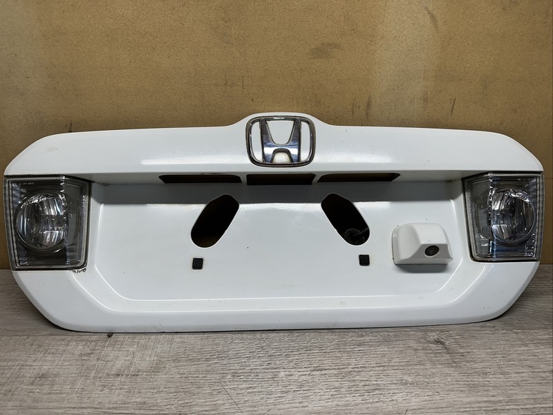 74890 S9VA A000 I 03 - 08 Honda Pilot License Plate Rear Finish Panel Camera OE