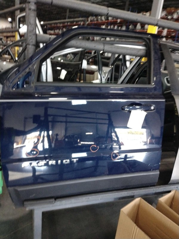 2016 Jeep Patriot Left Front Door Blue Dents 479982 Used Auto Part