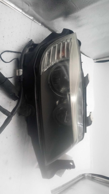 2011 BMW 328I Right Headlight Assembly Black OEM Used - Scratches on Lens