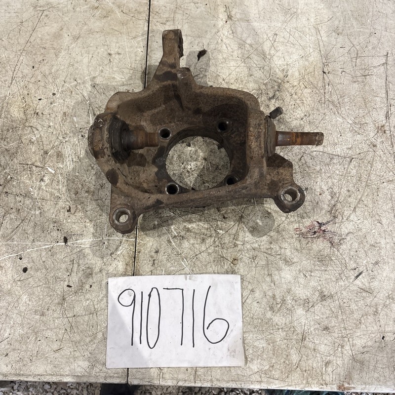 99-04 Ford F350 DANA 60 Front Axle Steering Knuckle Spindle RH Right Passenger