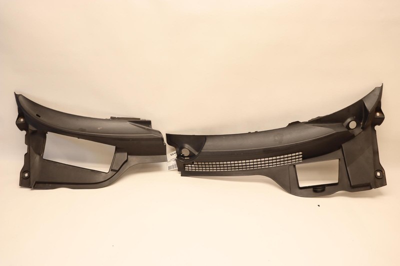 2007-2014 MINI COOPER CLUBMAN R55 HATCH WINDSHIELD WIPER COWL COVER PANEL OEM
