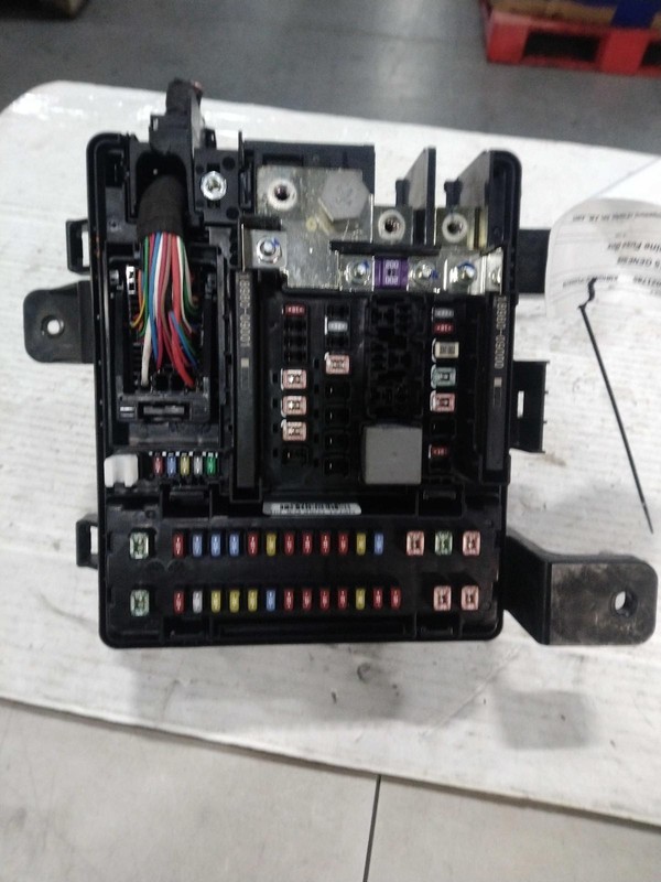 2015 Hyundai Genesis OEM Blue Fuse Box 91202B1651 6 Month Warranty 95K Miles