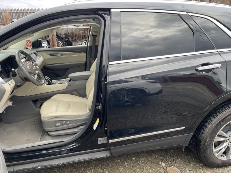 17-24 CADILLAC XT5 LEFT ROCKER W/POST BLACK PC:GB8 2.0L AT FWD 39K LUXURY 62263
