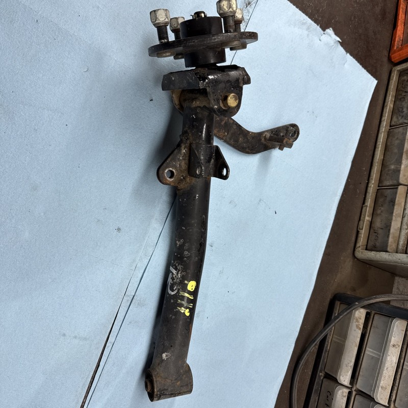 Yamaha G1 Vintage Gas Two Stroke Golf CartRight Side, Suspension Arm Wheel Hub