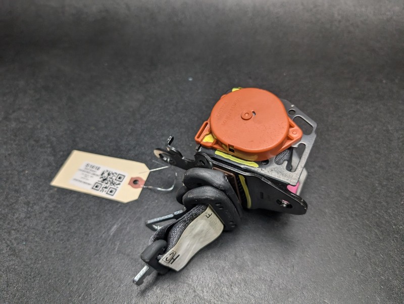 Rear Center Seat Belt Retractor 2022 Subaru Crosstrek 64681-FL120 2018 - 2023