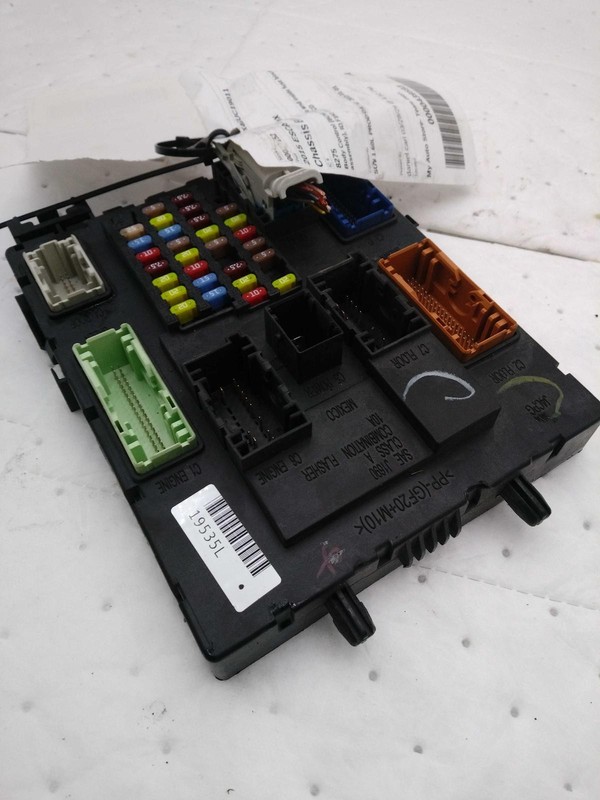 2015 Ford Escape Body Control Module OEM F1FT14A073CD 108K Miles Grey