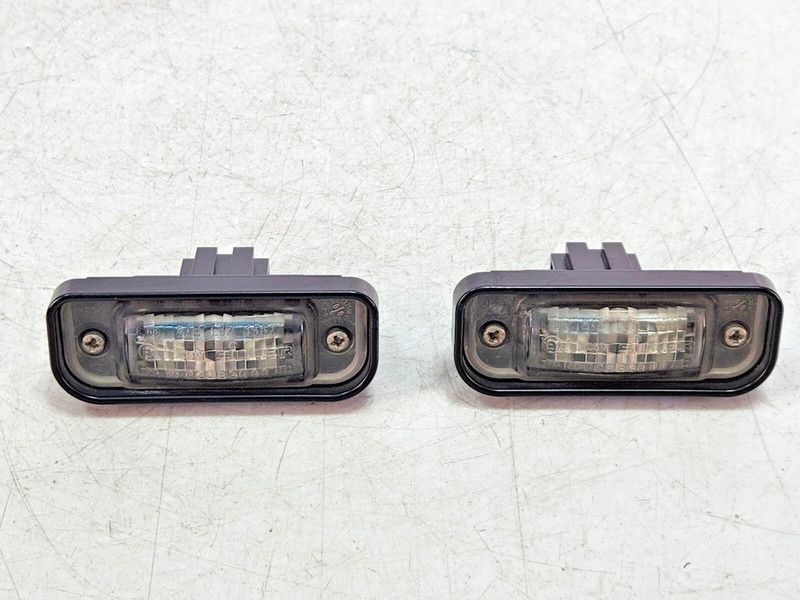 ✅ 00-06 OEM Mercedes W220 S500 Rear Trunk Liftgate Exterior Light
