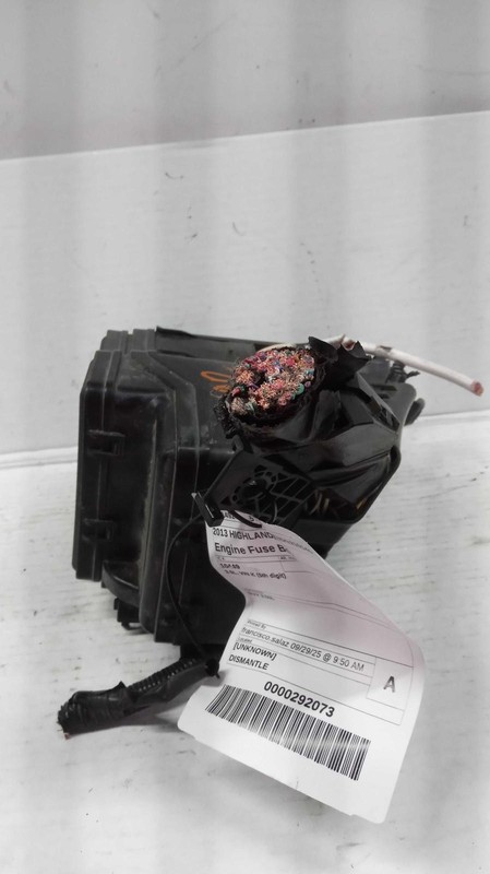 Used Fuse Box Engine fits: 2013 Toyota Highlander 3.5L VIN K 5th digit Grade A