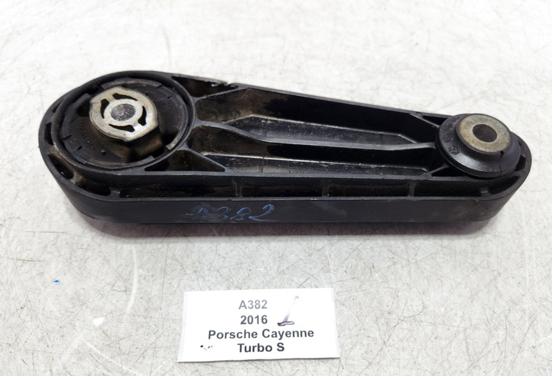 ✅ 11-18 OEM Porsche Cayenne 958 Engine Motor Torque Strut Mount Support Bracket
