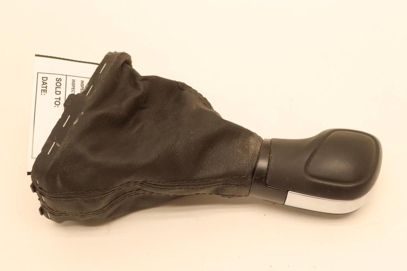 2021-2022 VOLKSWAGEN VW PASSAT AUTOMATIC TRANSMISSION SHIFTER LEVER KNOB OEM