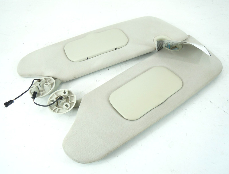 08-10 Chrysler Town & Country Sun Shade Visor Pair Left Right Illuminated OEM