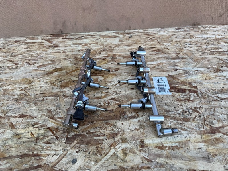 INFINITI Q50 Q60 2016-2024 OEM ENGINE MOTOR FUEL RAIL WITH INJECTORS ASSY 3.0T