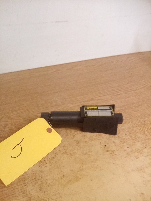 Parker PRDM2PP06KVS Pressure Reducing Hydraulic Valve