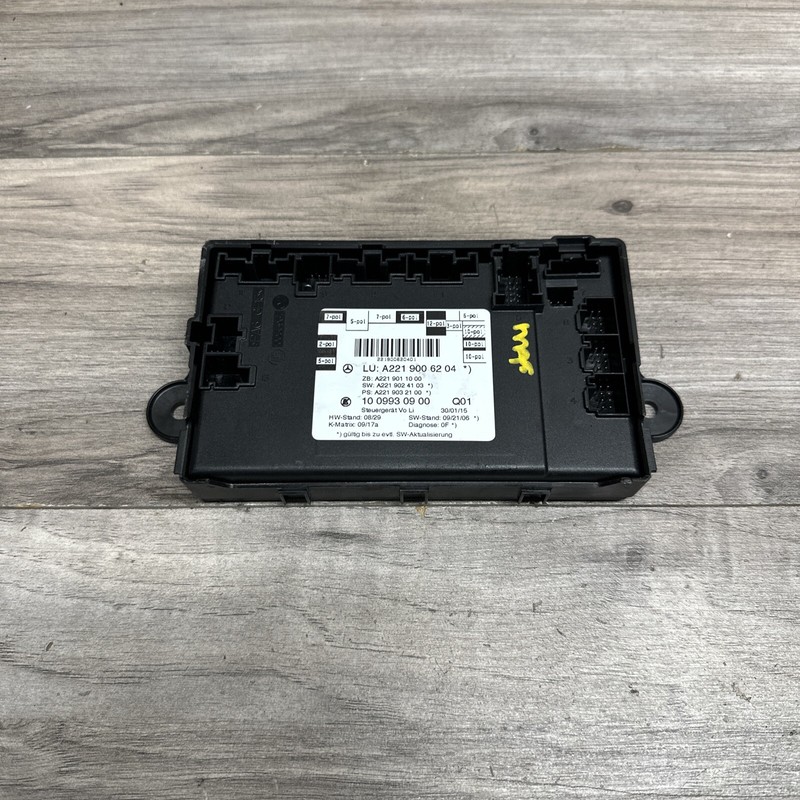 2219006204 07-13 Mercedes W221 S550 S400 Front Left Door Control Module OEM