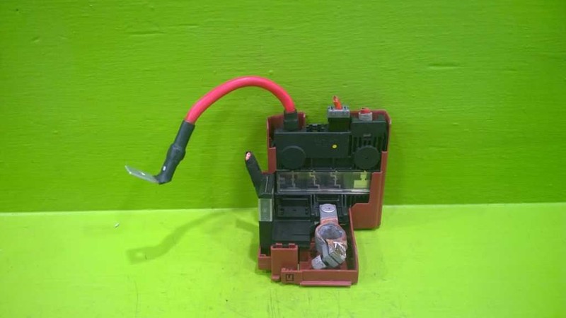 12 13 14 15 16 CHEVY SONIC LT 1.8L AT POSITIVE BATTERY POST FUSE BLOCK 2445-59