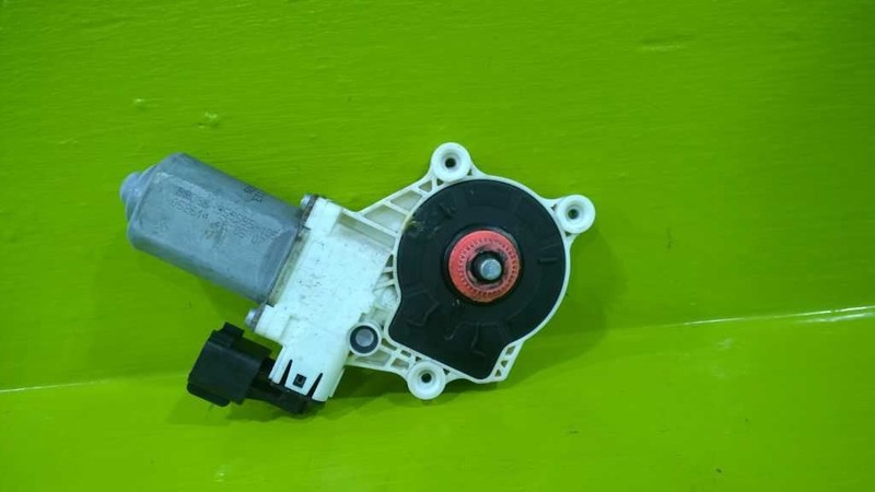 12 13 14 15 16 17 18 FOCUS DRIVER LEFT FRONT WINDOW MOTOR OEM 3028-57