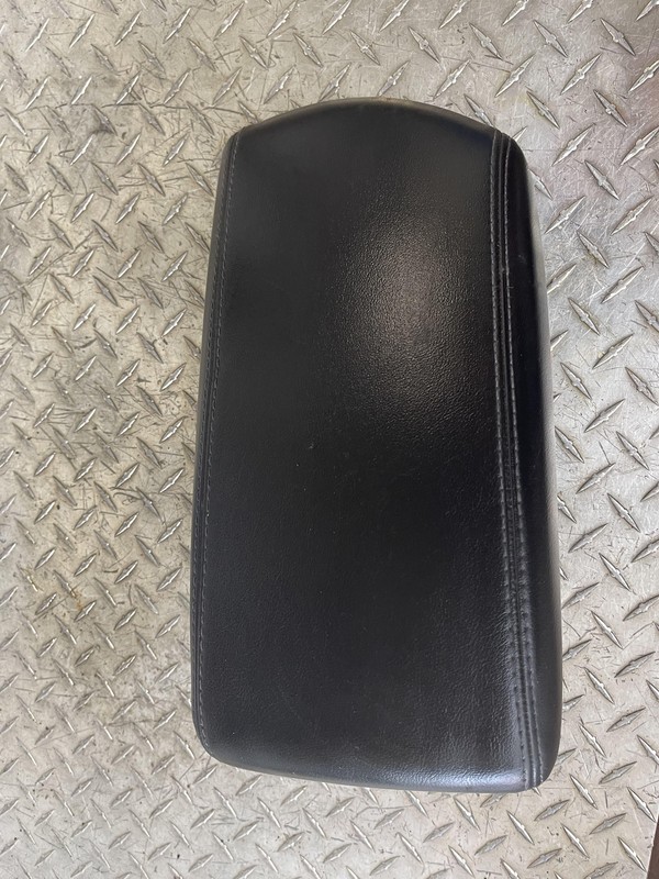 2014 2015 2016 Chevrolet Malibu Black Leather Armrest Assembly Tested Oem