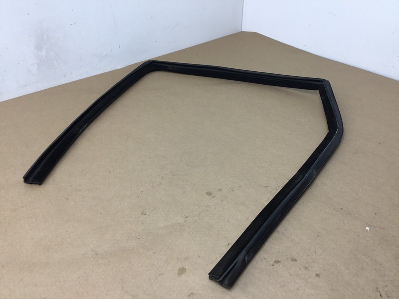 Land Rover Discovery Sport HSE 2017 Rear Left Door Seal Weather Strip 15-19 |:O
