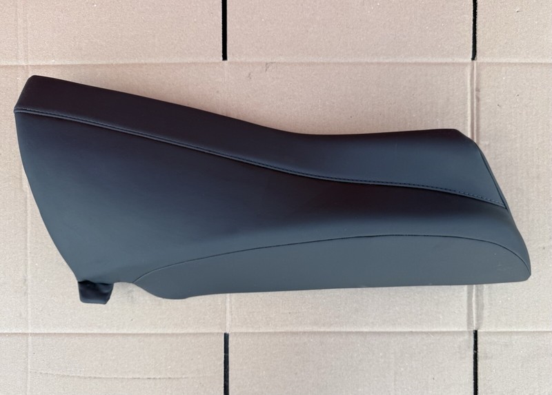 ✅18-22 TESLA MODEL 3 2ND ROW SEAT BOLSTER RIGHT1096031-61-I