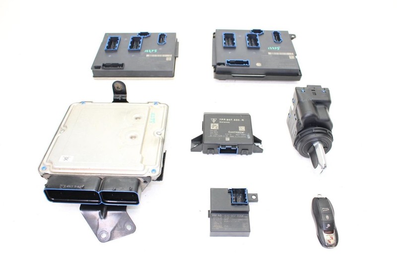 Engine Start Kit with ECU and Body Control Module Fits 2014 PORSCHE CAYENNE