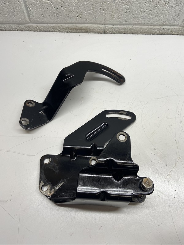 M2 15083T Power Steering Bracket Mercruiser Alpha GM V6 V8 Stern Drive w/bolt