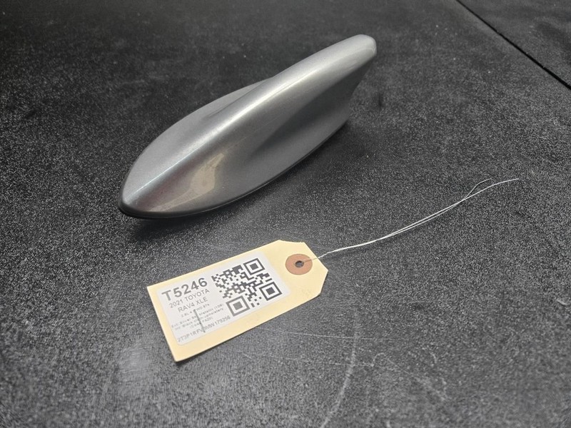 Roof Antenna 2021 Toyota RAV4 86760-04010 2019 2020 2022
