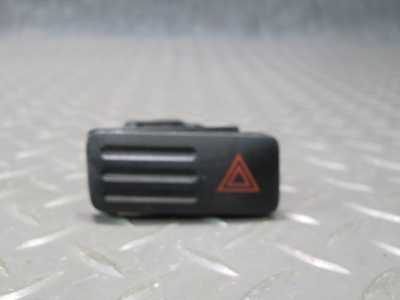 2003-2009 LEXUS UZJ120L GX470 EMERGENCY HAZARD WARNING LIGHT SWITCH