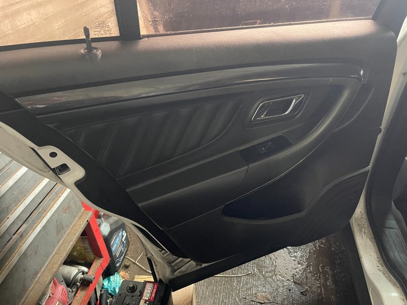 2010 2011 2012 Ford Taurus Rear Door Trim Panel Left LH Driver's Rear Black Oem