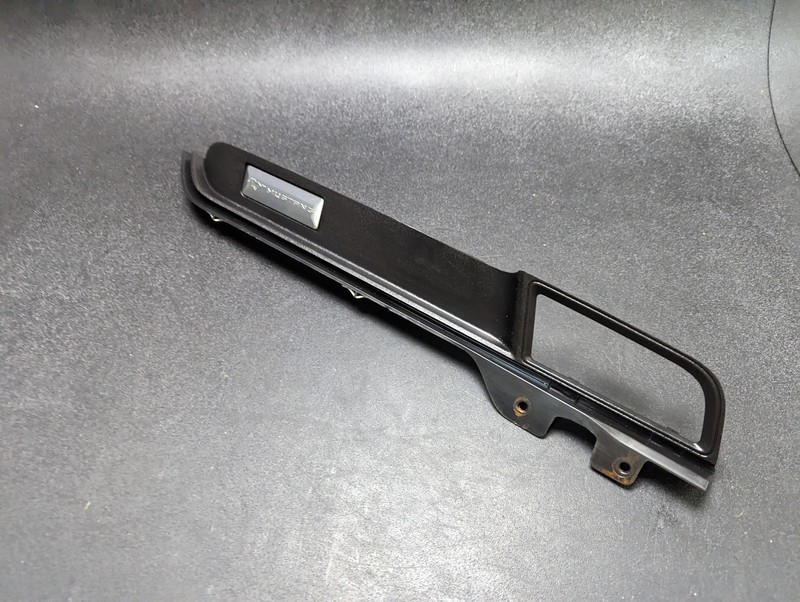Dashboard Right A/C Heater Vent Grille Bezel 2018 Ford Mustang 2019 - 2022 2023